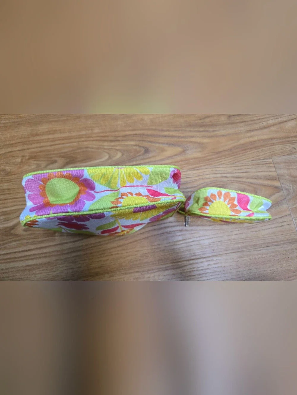 New Clinique 2 Piece Makeup Purse Cosmetic Bag Pink Yellow Lime Green Floral